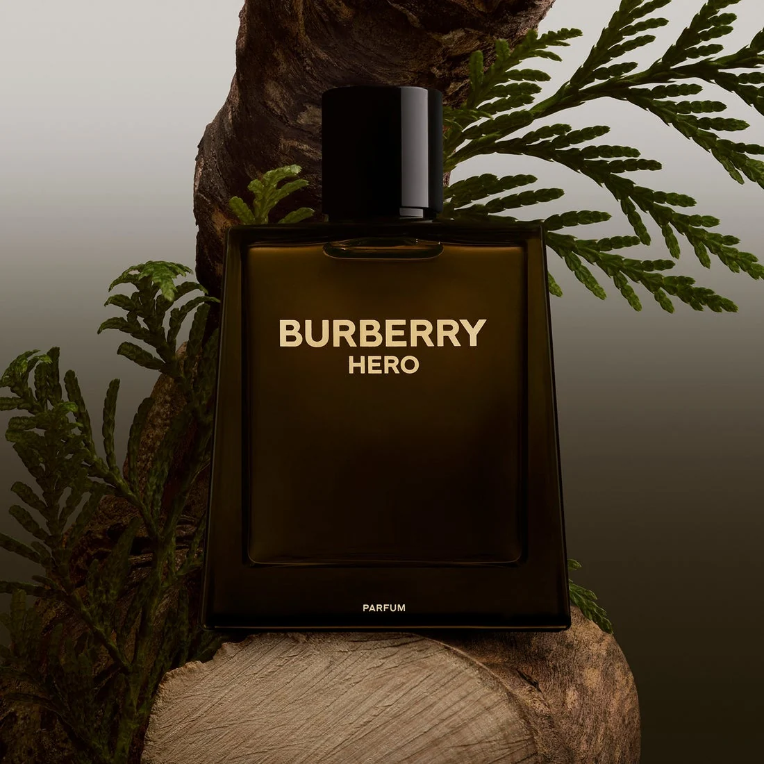 Burberry Hero Parfum 150ml For Men - Image 3